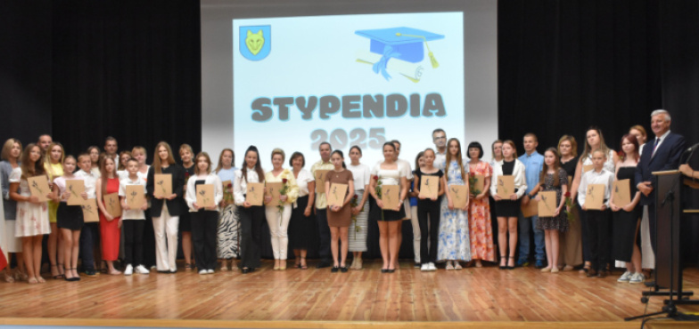 Najzdolniejsi otrzymali stypendia i nagrody od wójta