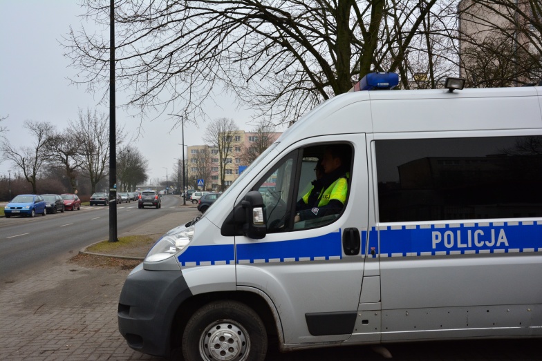 Przestępcy zatrzymani na drogach. Dwoje po alkoholu, jeden po narkotykach
