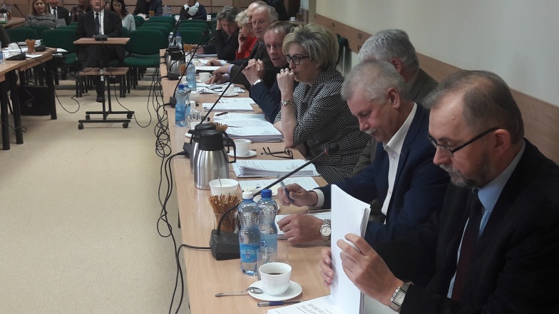 Radni powiatowi o likwidacji oddziału leczenia uzależnień. Czy jest zagrożony?
