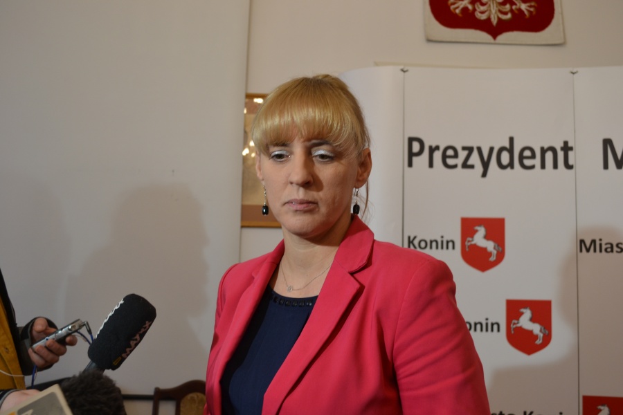 Ludmiła Woźniak na zwolnieniu lekarskim. Decyzję w sprawie odwołania z funkcji otrzyma pocztą