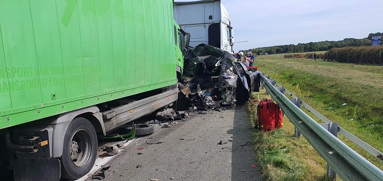 Na autostradzie zderzyło się sześć pojazdów. Są poszkodowani i utrudnienia w ruchu