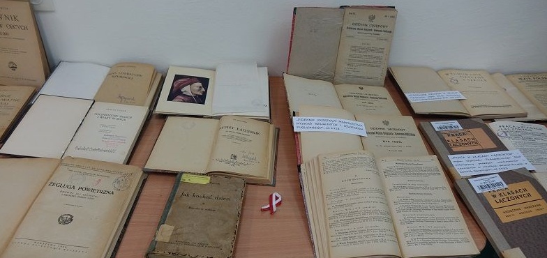 W bibliotece dla bibliotekarzy. Konferencja, wystawa książek i spotkanie autorskie