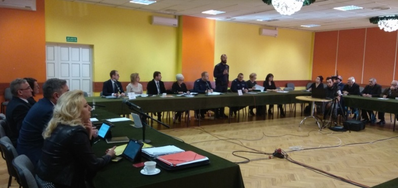 Nowi dzielnicowi. Zajmą się kontrolowaniem kierowców i młodzieży palącej papierosy 