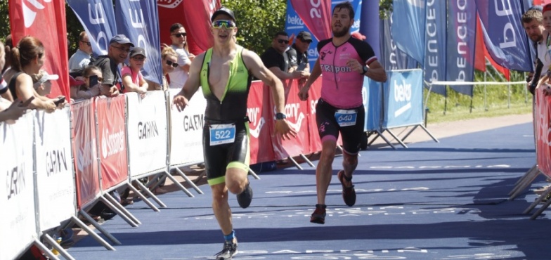 Ponad 600 uczestników na mecie Garmin Iron Triathlon. Wygrana ślesinianki Agnieszki Cieślak