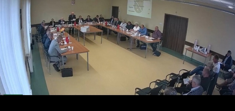 Pies wyniósł z zagrody siedem kur. Właściciel zadzwonił do gminy, by zabrali szczeniaki