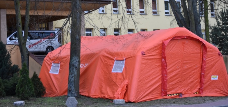 Impreza turystyczna źródłem zakażenia? Kolejne przypadki SARS-CoV-2 wśród personelu szpitala w Turku