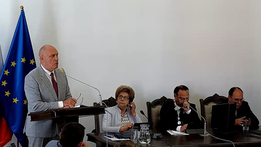 Burmistrz Koła i rada miejska deklarują. „My na pewno będziemy pomagać, bo szpital jest wartością”