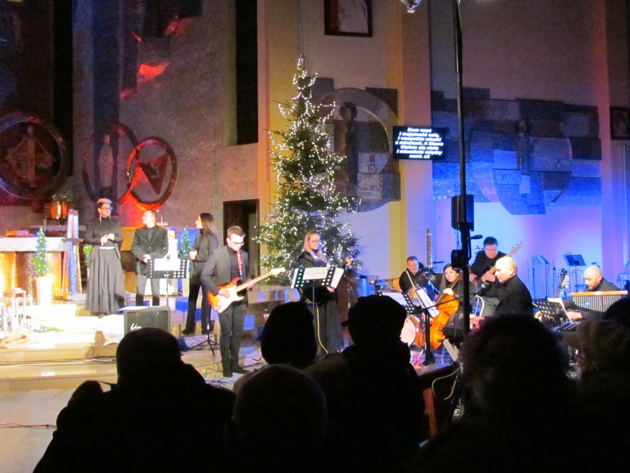Świąteczny koncert „Maksymalnych” dla hospicjum