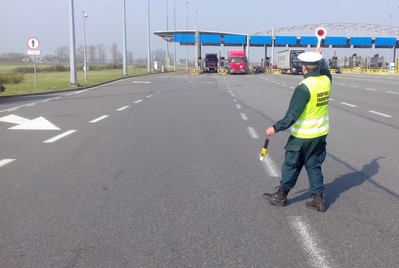 Piątek trzynastego prawie na trzeźwo. Kontrole kierowców na autostradzie A2