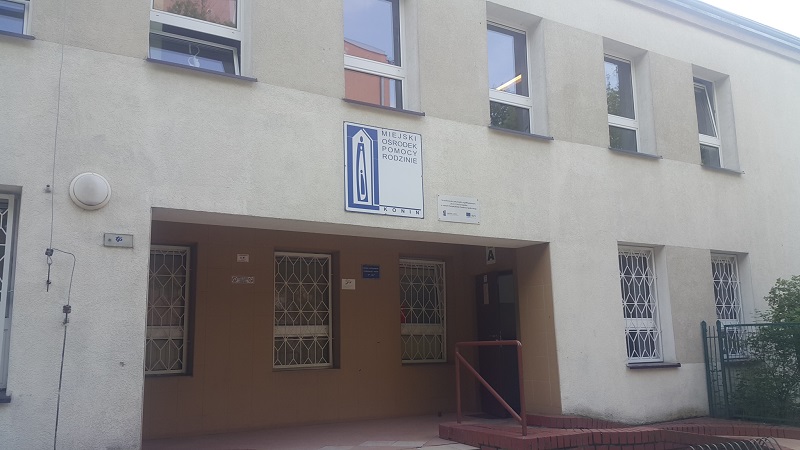 MOPR pracuje dłużej. Wnioski przyjmowane są do godziny 18.00 