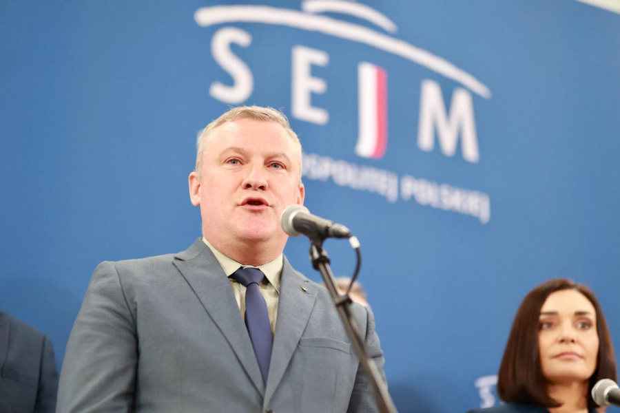 Ustawa antyhejterska w Sejmie. Poseł Michał Pyrzyk: ,,Poprzez zmiany ustawowe chcemy wzmocnić ochronę prawną osób, których dobra osobiste naruszane są w sieci."
