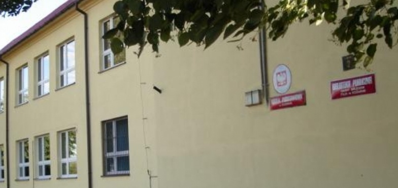 Koronawirus w szkole w Koźminie. Dwie klasy i nauczyciele w kwarantannie