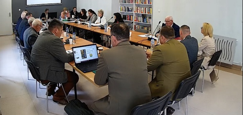 Obniżka diety, gdy nie przychodzą na sesje. Sołtysi nie chcą być karani za nieobecność