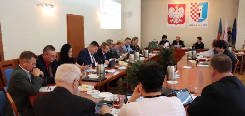 Podwyżka dla sołtysów. Radni bez dyskusji podnieśli diety 