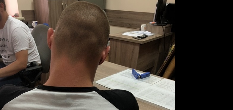 37-letni wandal z narkotykami. Zdemolował trzy samochody