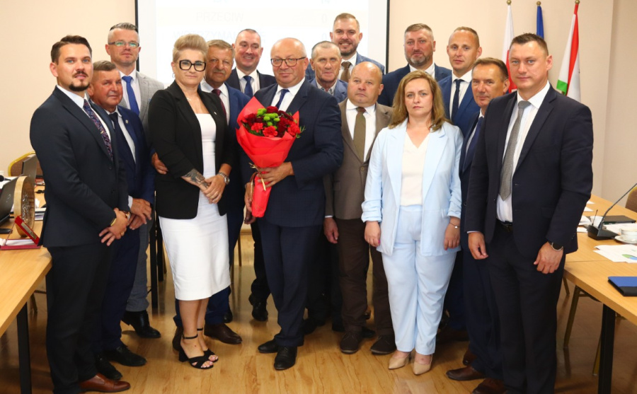 Ponad 18 milionów na inwestycje. Wójt z wotum i absolutorium