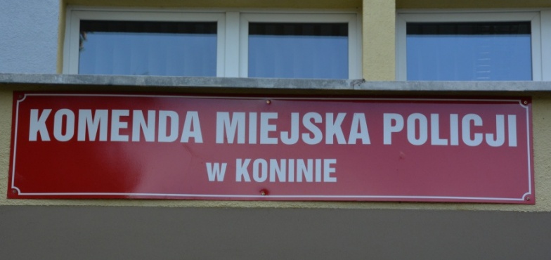 39-latek stanie przed sądem. Zabrał torbę z zakupami i groził pozbawieniem życia