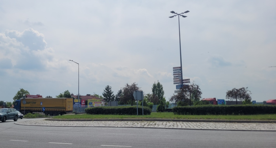 Czy na Rondzie Miast Partnerskich będzie sygnalizacja świetlna? 