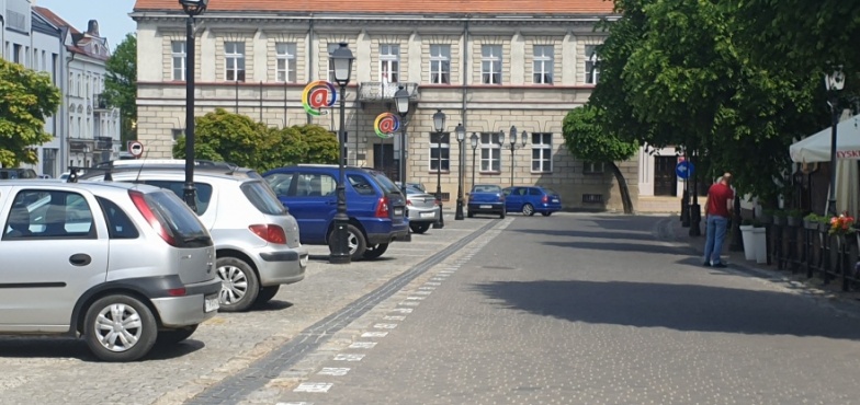 Zmiany na placu Wolności. W części wschodniej będzie ogródek z parasolami
