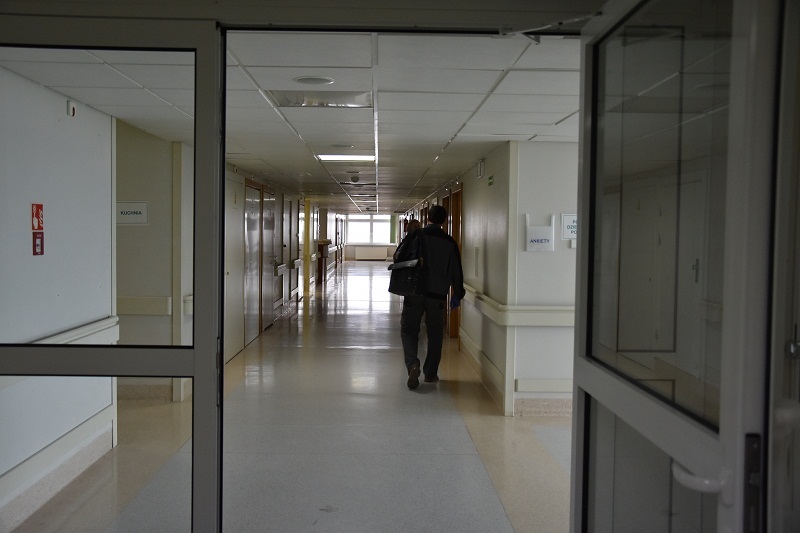 Na ochronę personelu i pacjentów. 20 tysięcy dla szpitala od gminy