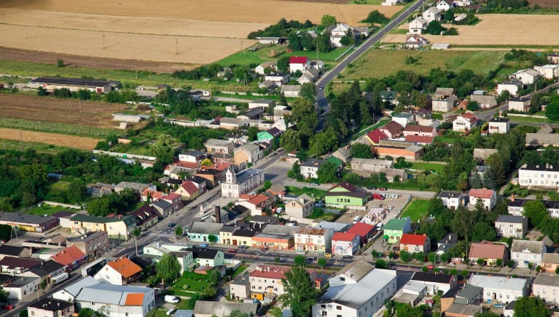 Mieszkańcy Skulska nie chcieli masztu telefonicznego w centrum. Dostali właśnie świąteczny prezent od wójta 