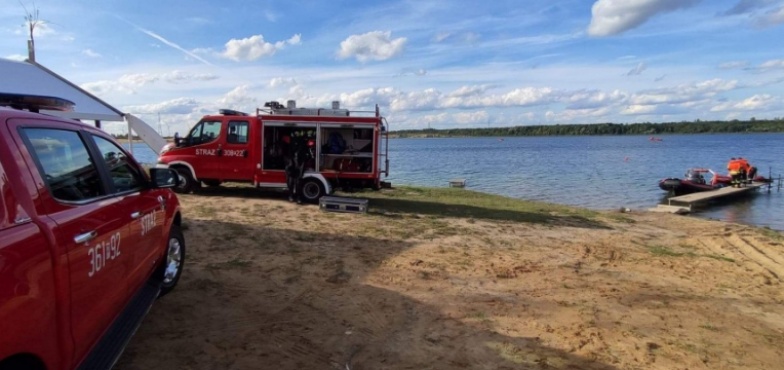Nurek nie wypłynął na powierzchnię. Trwają poszukiwania