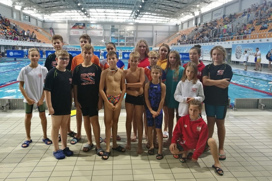 Sześć medali na inaugurację nowego sezonu w Iskrze Konin. Nasi pływacy rywalizowali na Termach Maltańskich w Poznaniu