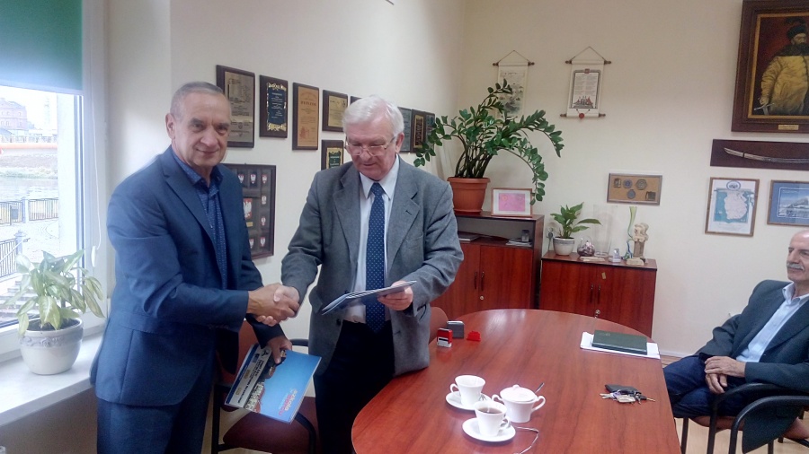 Rektor WSKM i dyrektor ZSCKU podpisali porozumienie. Chcą podnieść jakość kształcenia