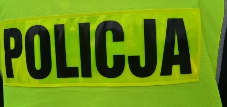 Podczas policyjnej kontroli chowali narkotyki do kieszeni
