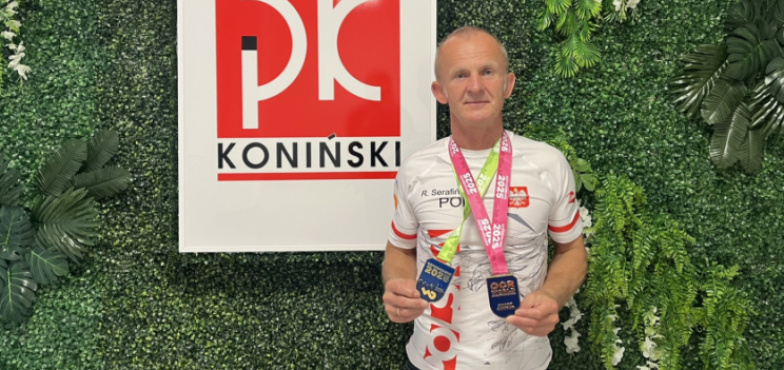 „Taki sport można uprawiać w każdym wieku”. Emeryt z Konina w światowej czołówce biegów przeszkodowych