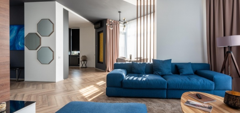 Czy sofa dwuosobowa może mieć funkcję spania?