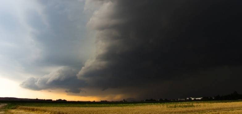 Upał i burze z gradem. Meteorolodzy znowu ostrzegają