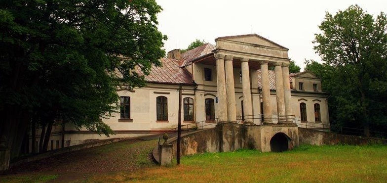 Pałac w Grodźcu ma nowego prawowitego właściciela. Zakończyła się wieloletnia batalia przed sądem