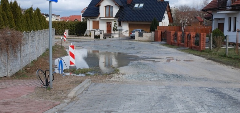 Remonty dróg trwają. Powstaną nowe nawierzchnie, chodniki i oświetlenie 