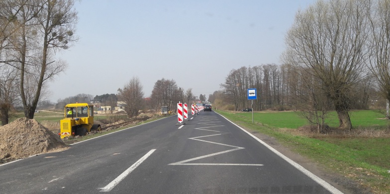 Trwa budowa ścieżki rowerowej. Uwaga kierowcy, są utrudnienia