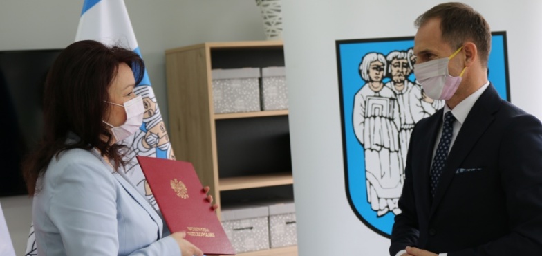 Są kolejne pieniądze na program Senior plus. Wicewojewoda odwiedziła dziś placówkę
