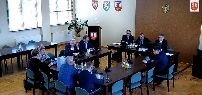 Podwyżka za odbiór odpadów. Miało być 2 złote więcej, będzie drożej o złotówkę 