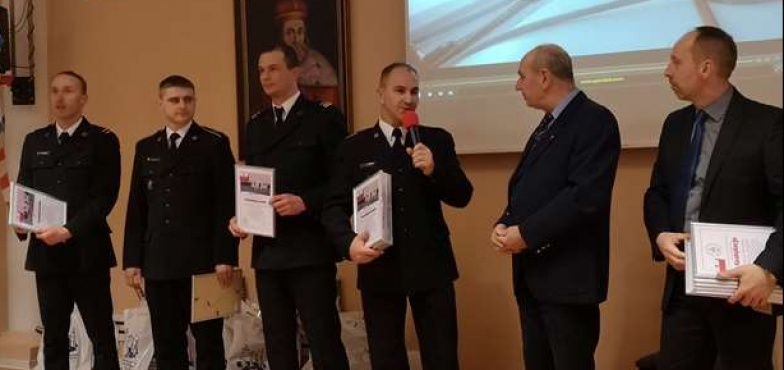 Żeglarze podziękowali strażakom. Za wieloletnią współpracę