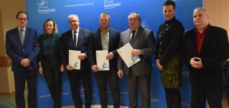 Zmodernizują trzy powiatowe budynki. Podpisali umowę z wykonawcą