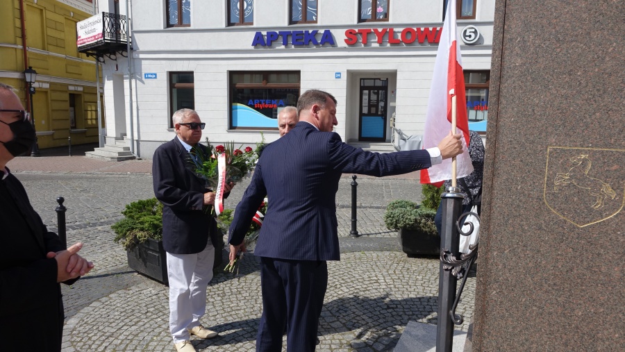 Wczorajsze wystąpienia przed pomnikiem marszałka Piłsudskiego to gra polityczna. Odpowiada prezydent Korytkowski 