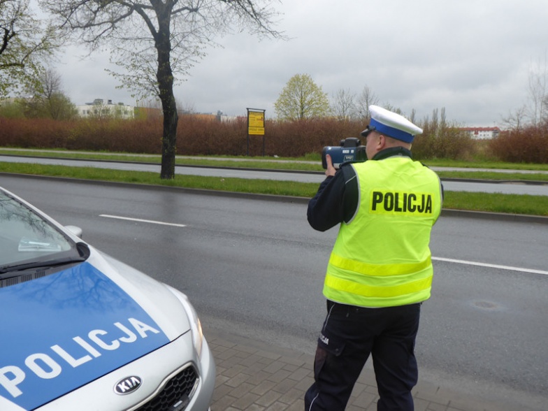 Przekroczył prędkość o 71 km! Pirat drogowy stracił prawo jazdy 