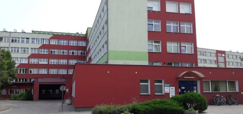 U 54-letniej pacjentki konińskiej onkologii wykryto koronawirusa. Oddział zamknięty