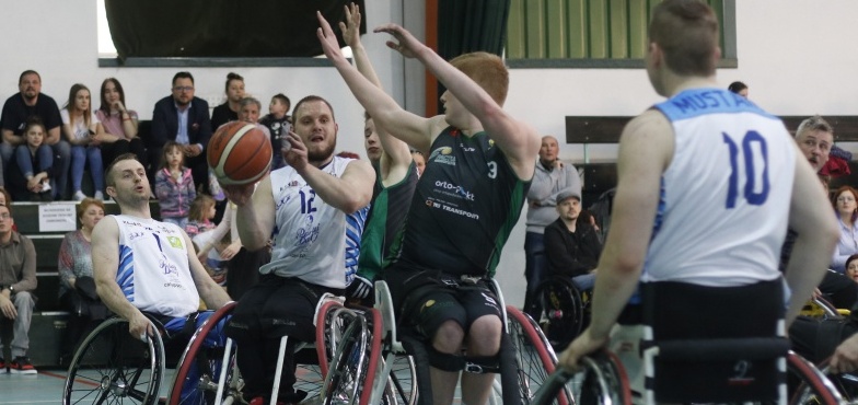 Pokonali mistrza, bo idą na mistrza! Mustang Konin lepszy od Pactum Scyzory Kielce