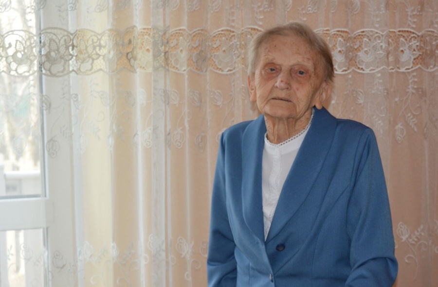 101. urodziny mieszkanki Grzegorzewa! Samorządowcy złożyli pani Zofii najlepsze życzenia