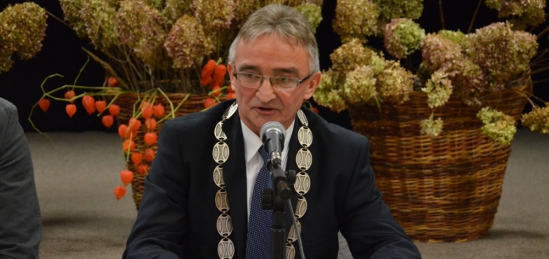 Dopiero zaczynają, a już widać wyraźny podział w radzie. Wybierali przewodniczącego i zastępców  