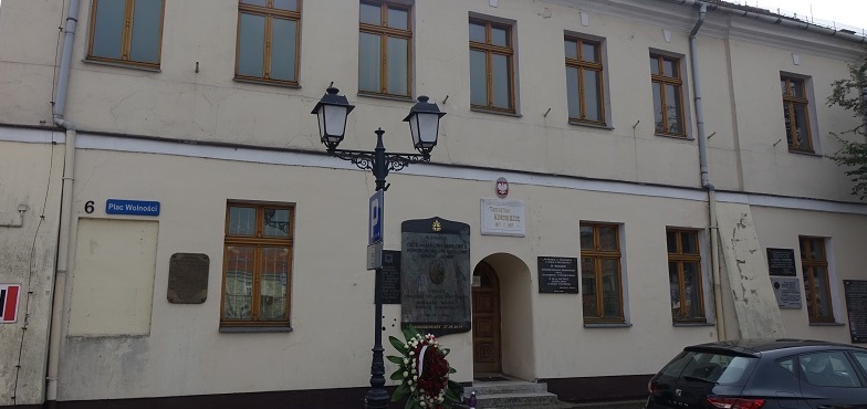 O pół roku opóźni się przebudowa zabytkowego Domu Zemełki