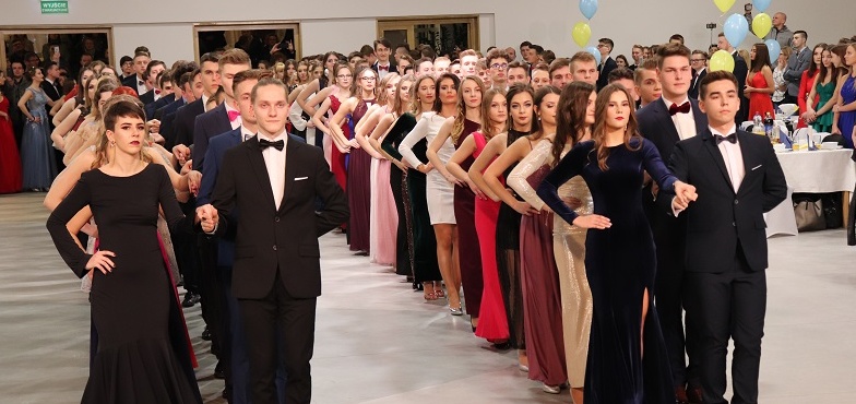 Maturzysto, żyj z całych sił! Studniówka III LO 