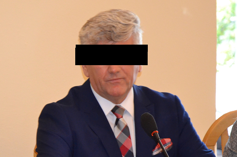Wyprowadzili go z domu. Burmistrz Koła zatrzymany przez CBA 