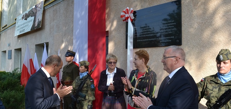 Odsłonili tablicę poświęconą Witoldowi Sztarkowi. W uroczystości wzięła udział wnuczka pułkownika 
