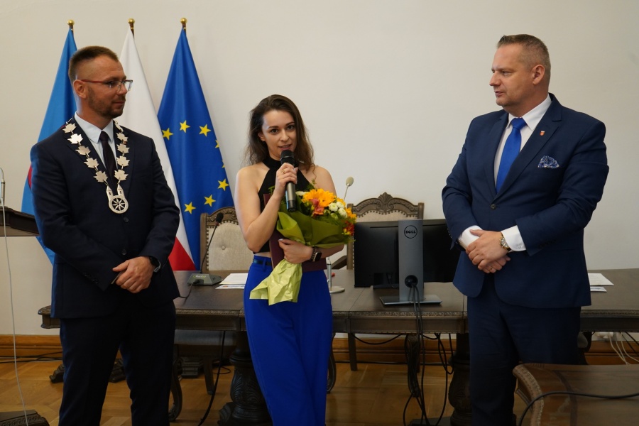 Zdobyła Nagrodę Prezesa Stowarzyszenia Filmowców Polskich. Olga Bejm z gratulacjami od samorządowców